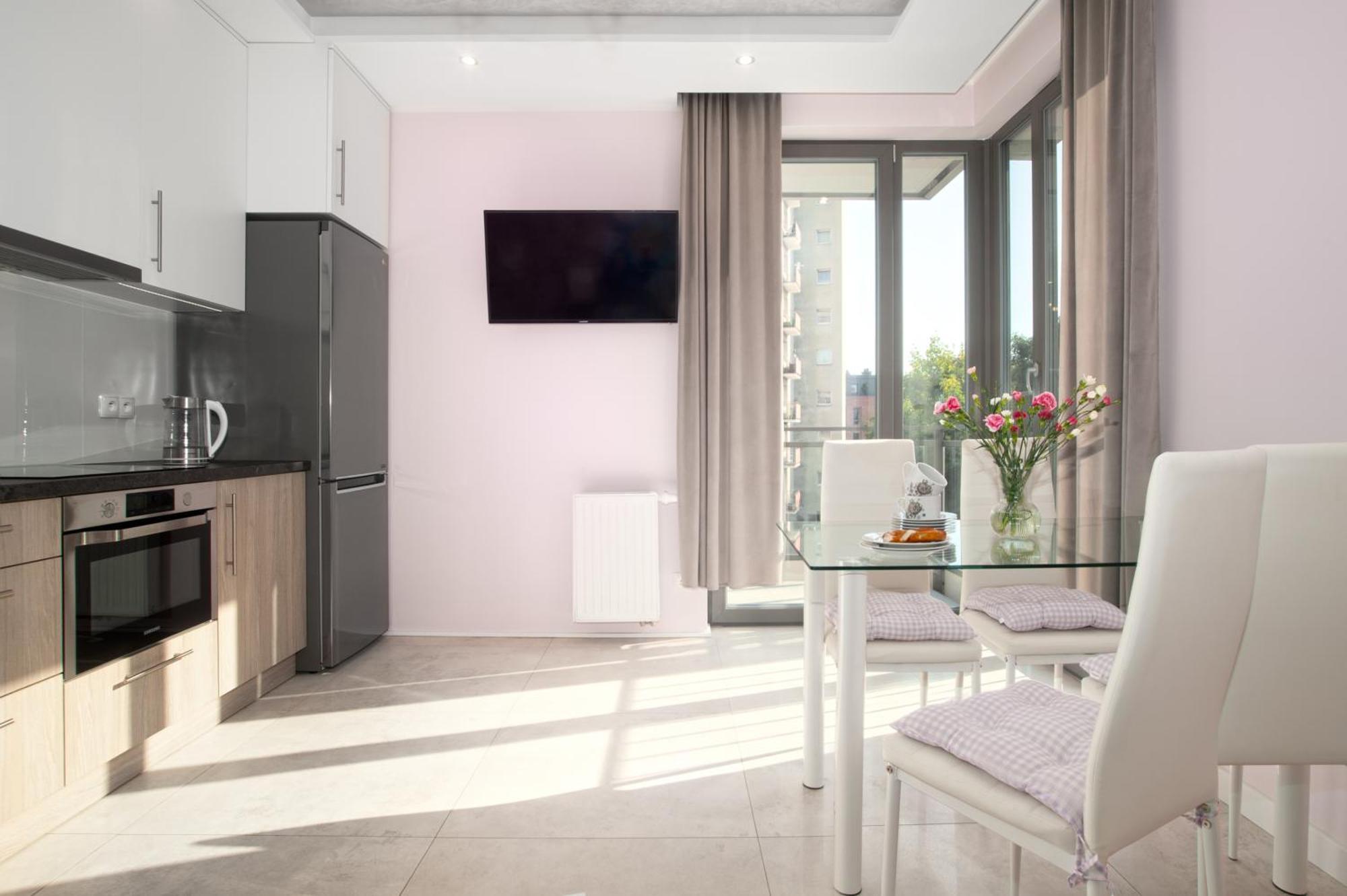 M&J Apartments - Garden Gates Гданск Екстериор снимка